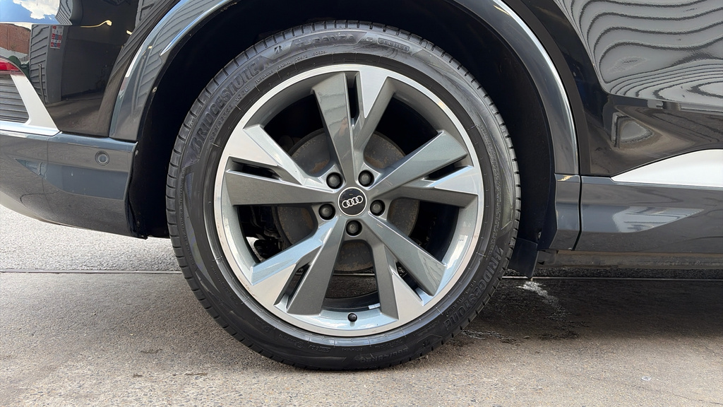 Audi Q4 E Tron Q4 E-tron Sport 40 Black #20