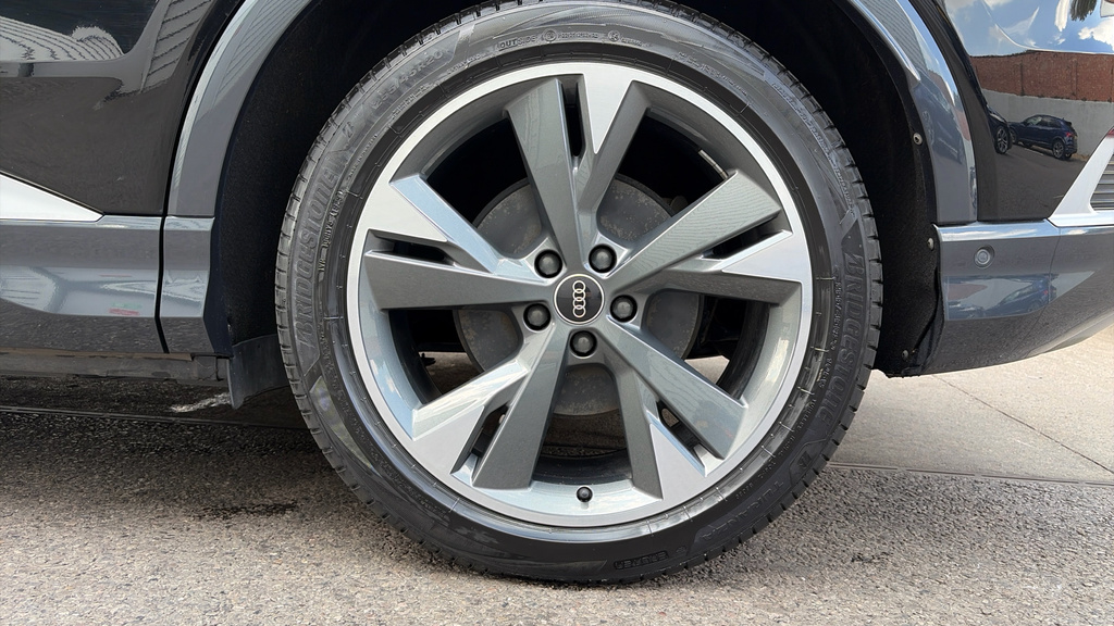 Audi Q4 E Tron Q4 E-tron Sport 40 Black #19
