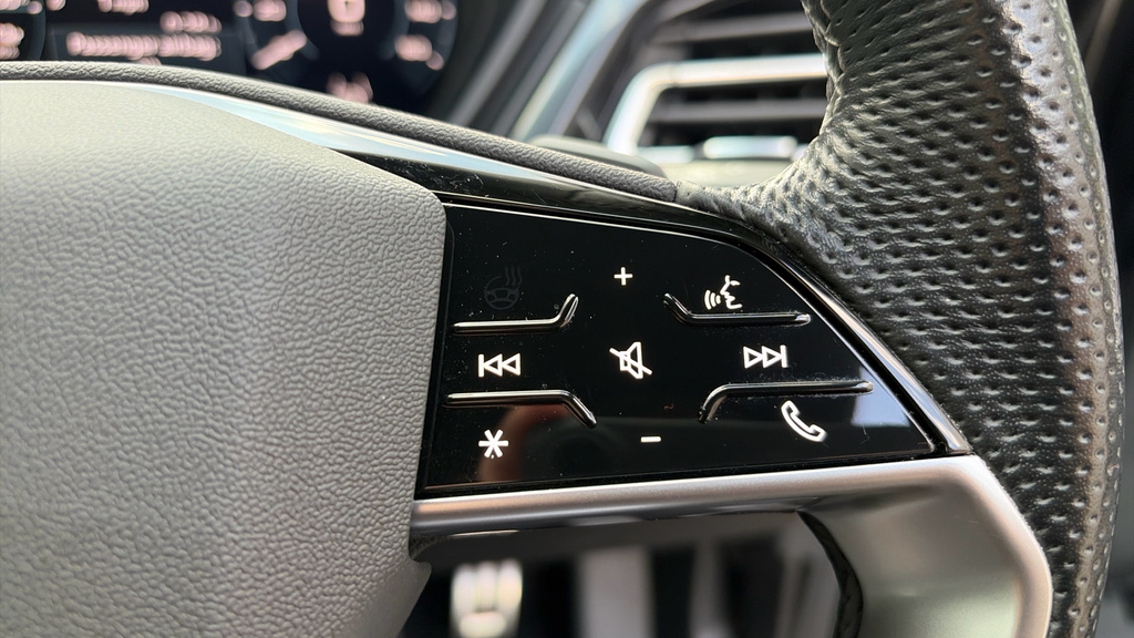 Audi Q4 E Tron Q4 E-tron Sport 40 Black #27