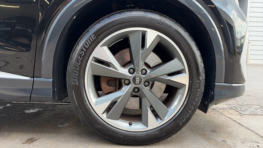 Audi Q4 E Tron Q4 E-tron Sport 40 Black #17