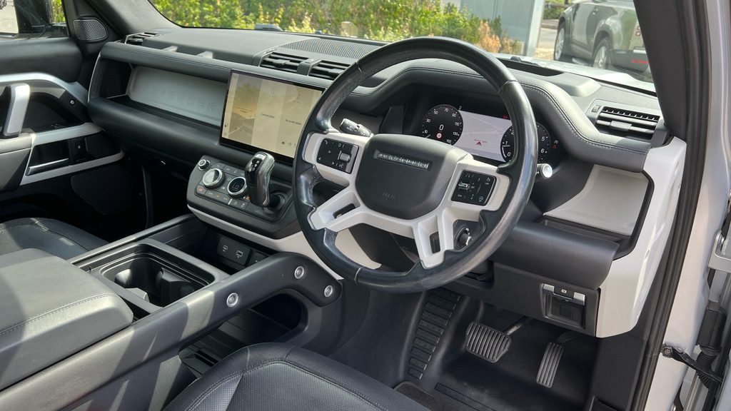 Land Rover Defender   #14