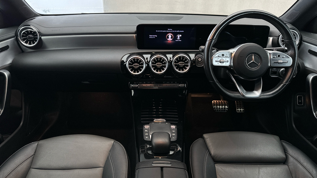 Mercedes-Benz CLA Class 200 Amg Line Executive Tip Black #18