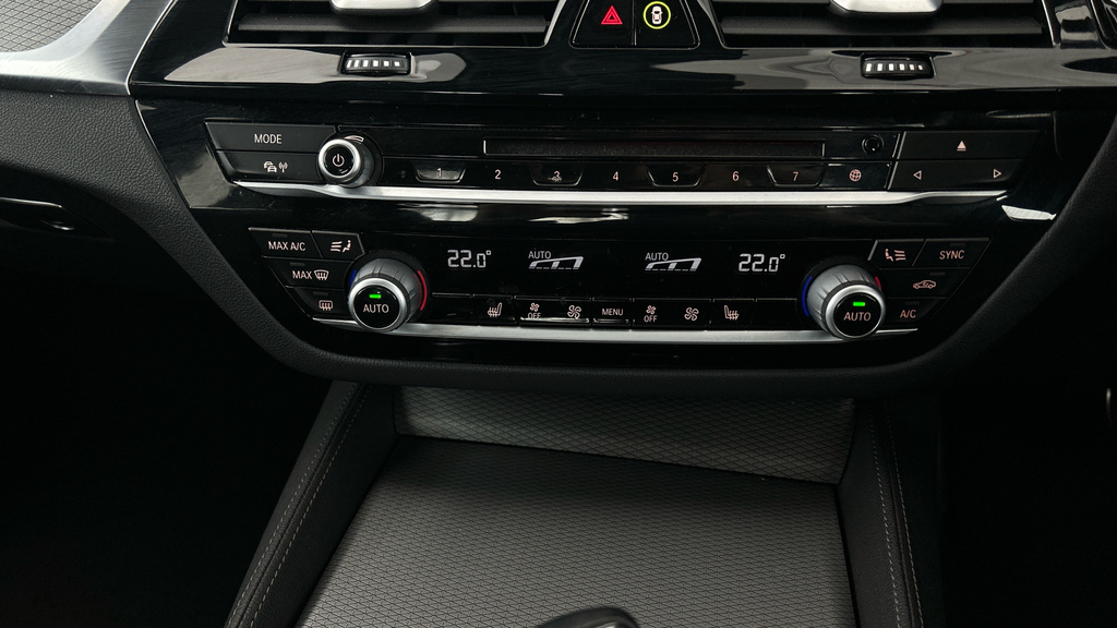 BMW 5 Series  Black #15