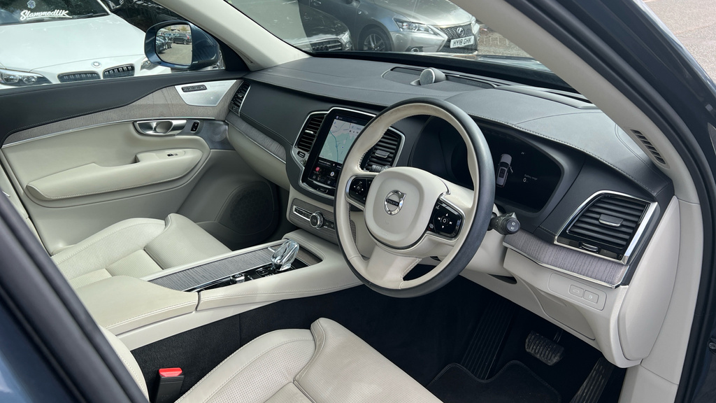 Volvo XC90 B5 Plus Awd Silver #9