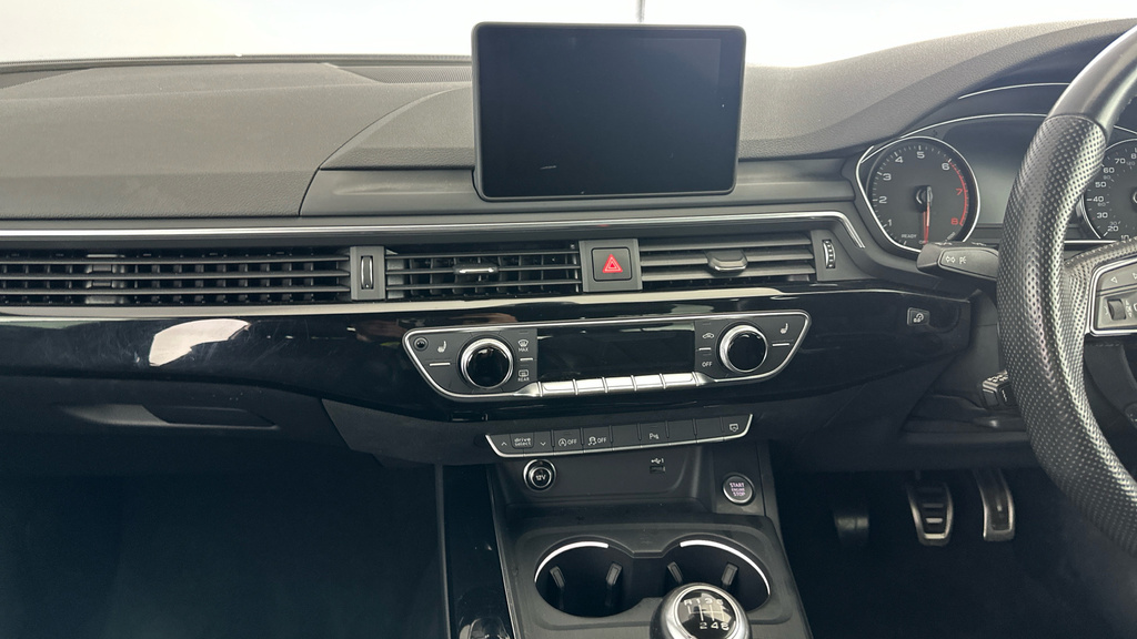 Audi A4 Avant Tfsi S Line Black #23