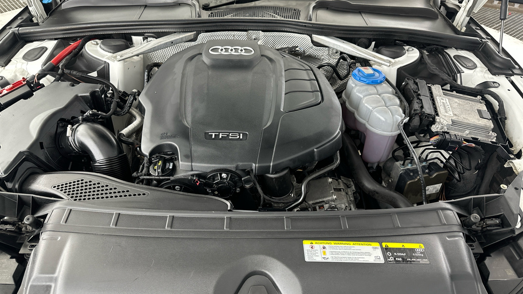 Audi A4 Avant Tfsi S Line Black #27