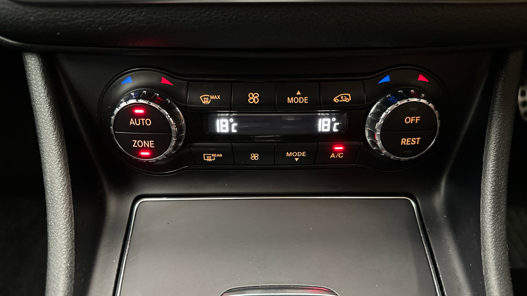 Mercedes-Benz CLA Class Automatic Black #15