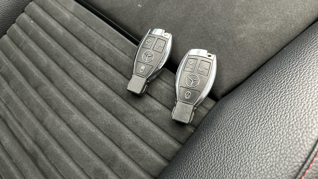 Mercedes-Benz CLA Class Automatic Black #24
