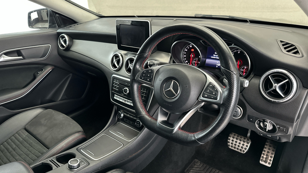 Mercedes-Benz CLA Class Automatic Black #9