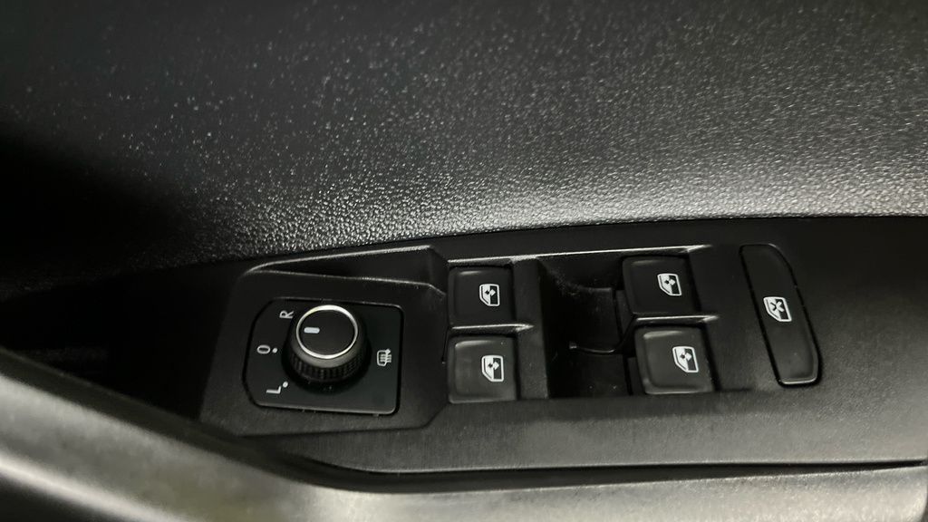 Volkswagen Polo 1L Active Black #11