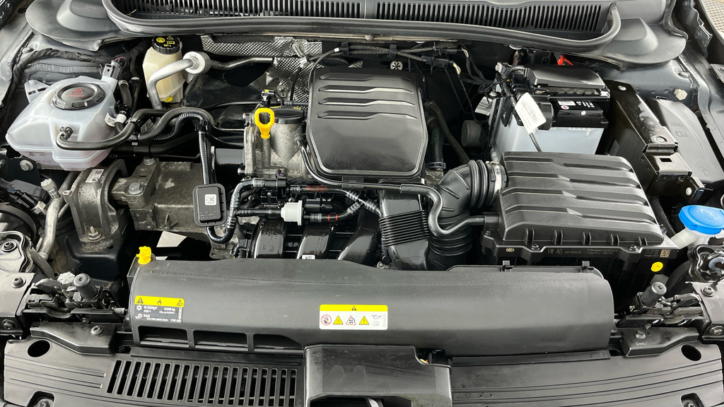 Volkswagen Polo 1L Active Black #21