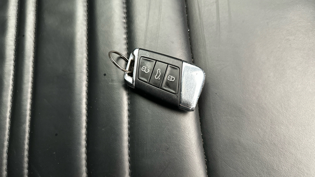 Volkswagen Passat Sel Silver #31