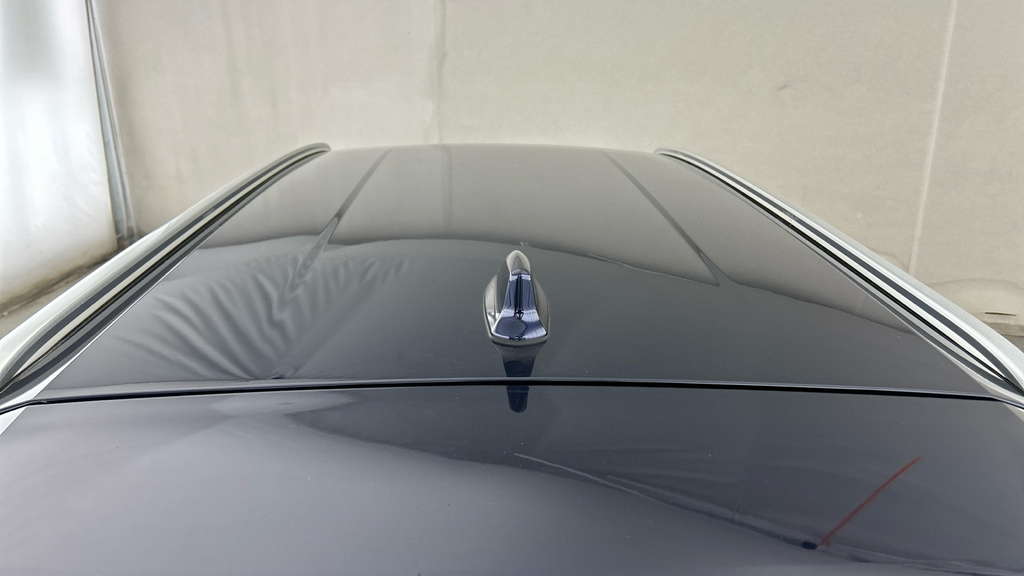 Toyota Corolla Icon Tech Black #6