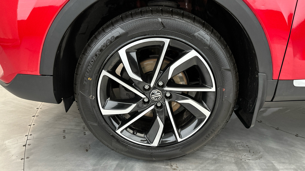 MG ZS 1.5 Vti-tech Exclusive Red #22