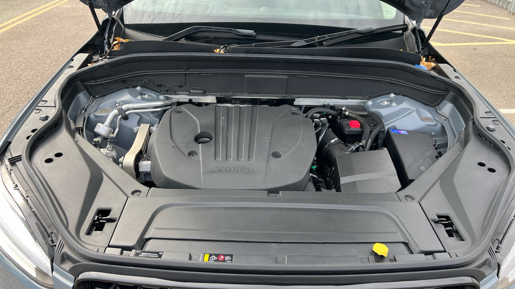 Volvo XC90 2L Plus Grey #15