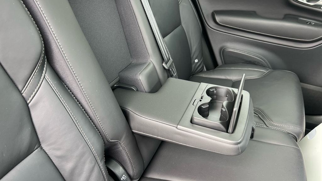 Volvo XC90 2L Plus Grey #38