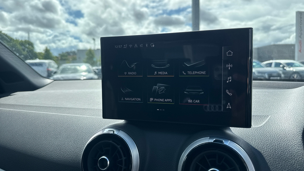 Audi Q2 35 Tfsi Black Edition S Tronic Tech Pro Grey #22