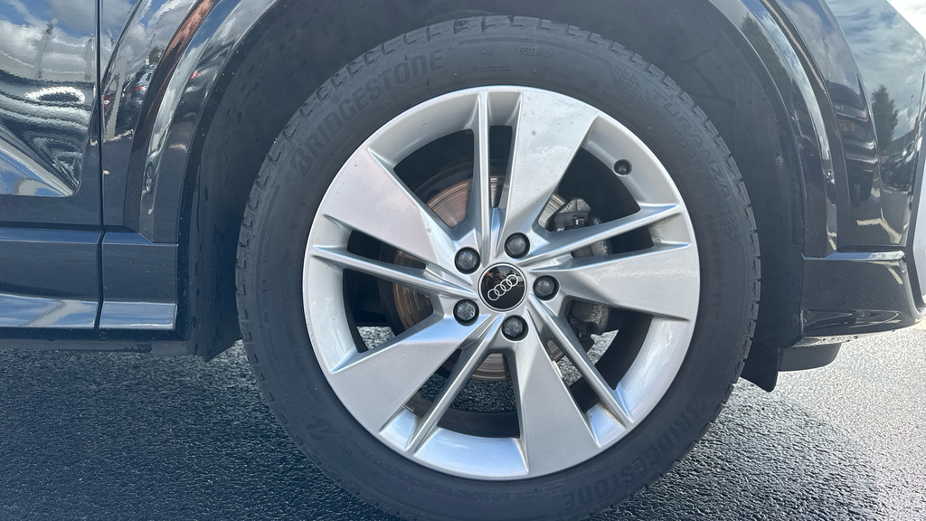 Audi Q2 35 Tfsi Black Edition S Tronic Tech Pro Grey #17