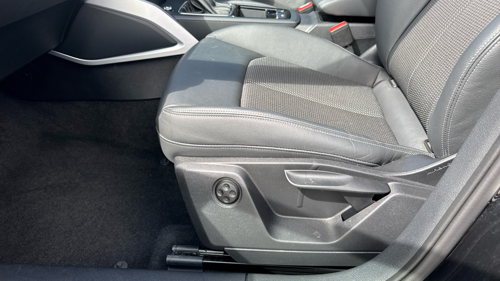 Audi Q2 35 Tfsi Black Edition S Tronic Tech Pro Grey #33