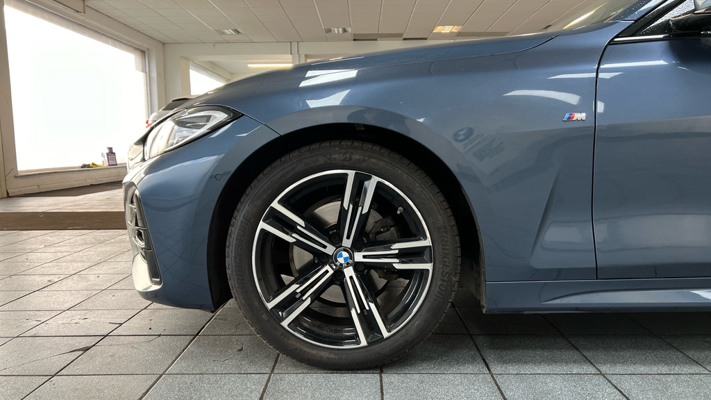 BMW 4 Series Blue #31