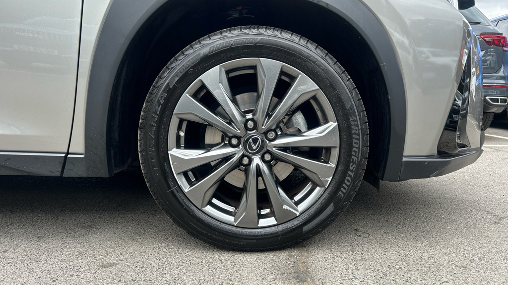 Lexus UX Hybrid White #20