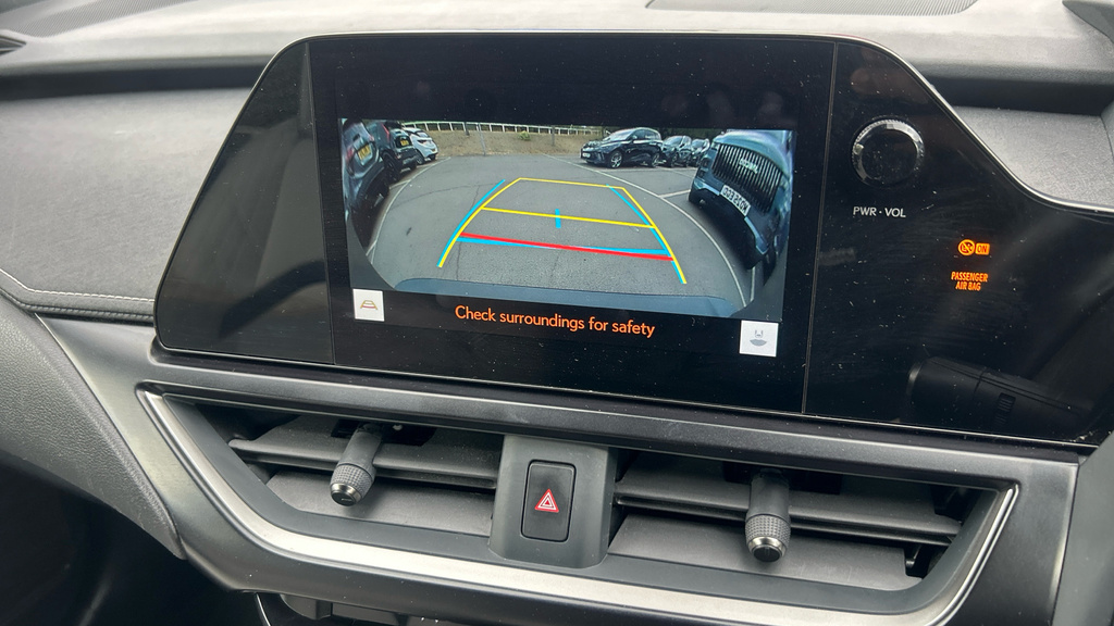 Lexus UX Hybrid White #29