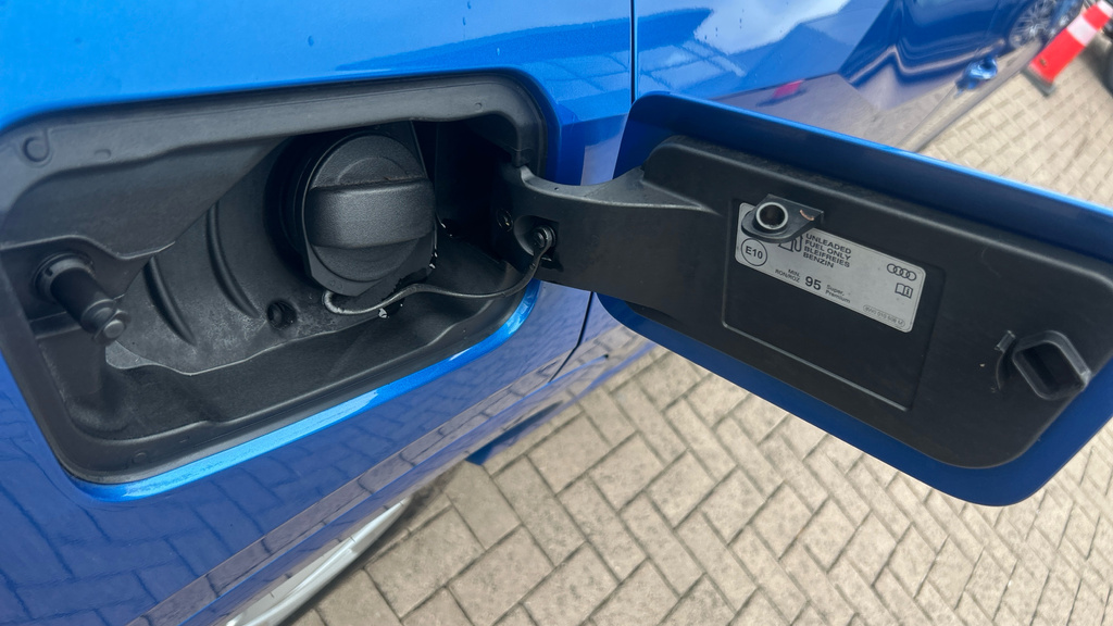Audi Q2 30 Tdi S Line Blue #25