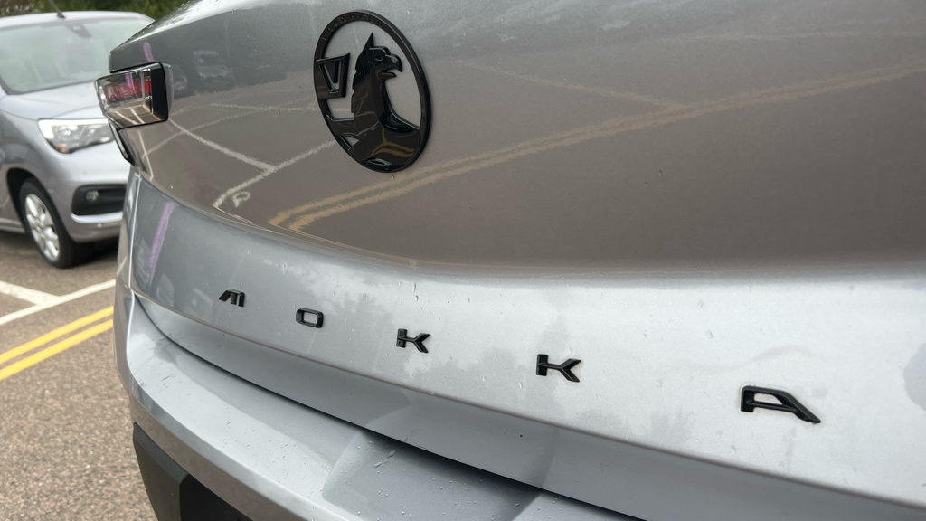 Vauxhall Mokka Hatchback White #42