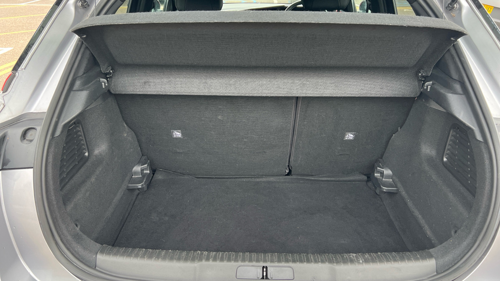 Vauxhall Mokka Hatchback White #20