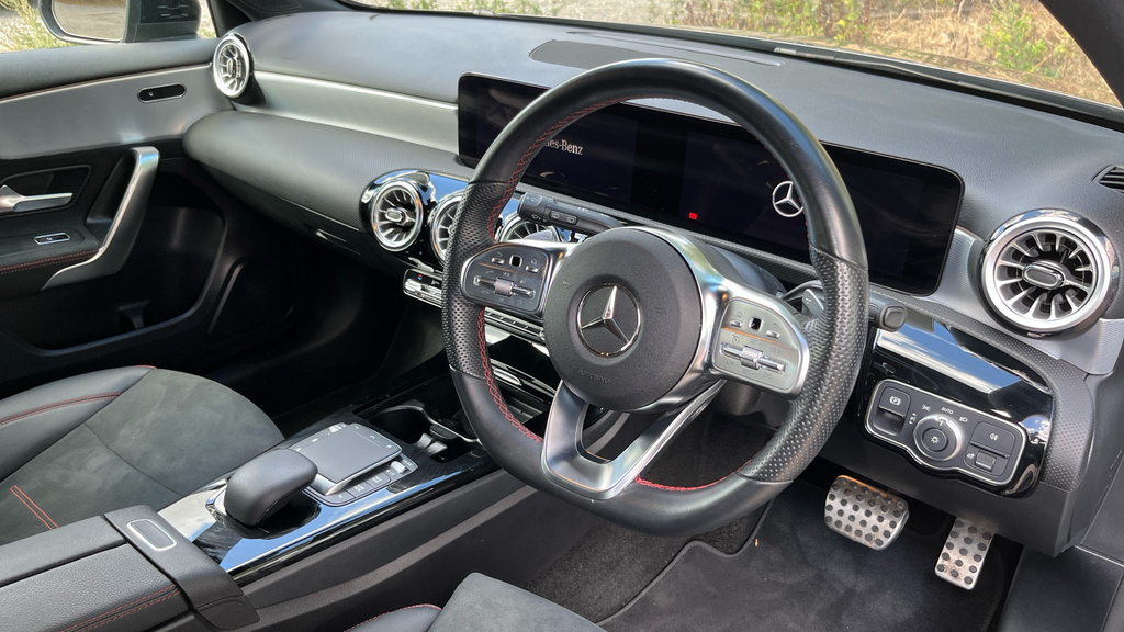 Mercedes-Benz A Class Hatchback Black #9