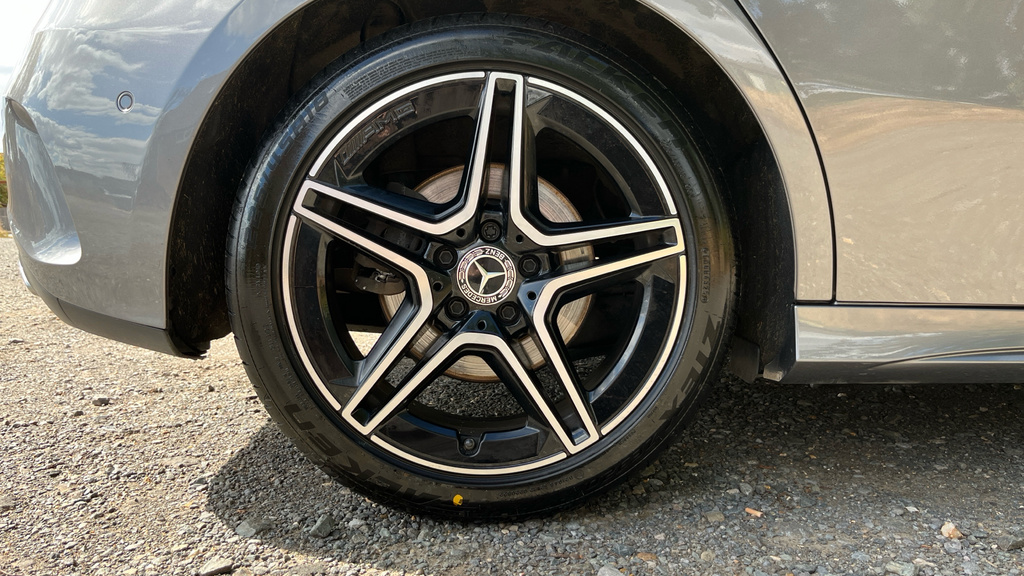 Mercedes-Benz A Class Hatchback Black #19
