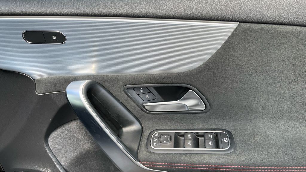 Mercedes-Benz A Class Hatchback Black #31