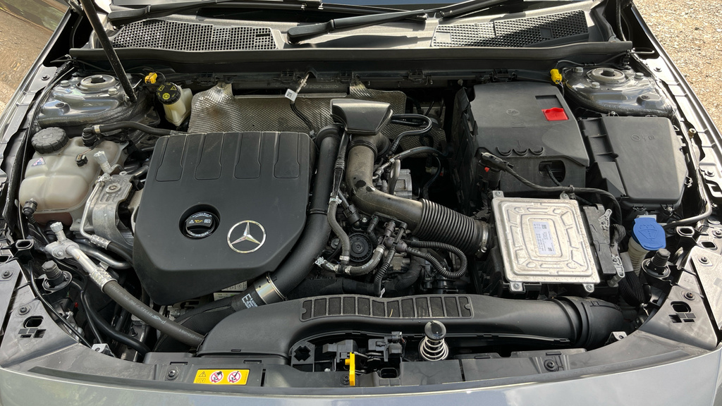 Mercedes-Benz A Class Hatchback Black #16