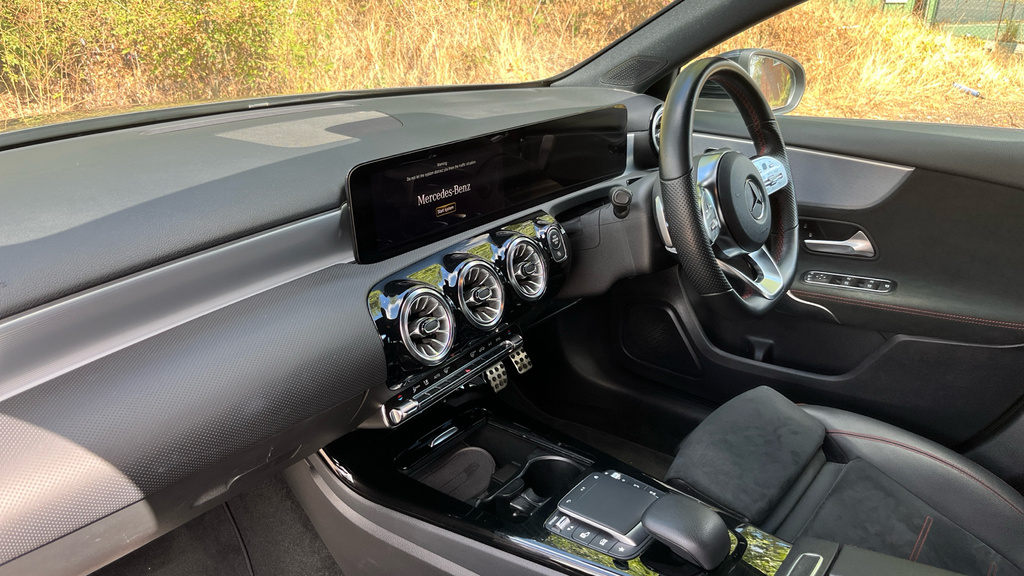 Mercedes-Benz A Class Hatchback Black #10