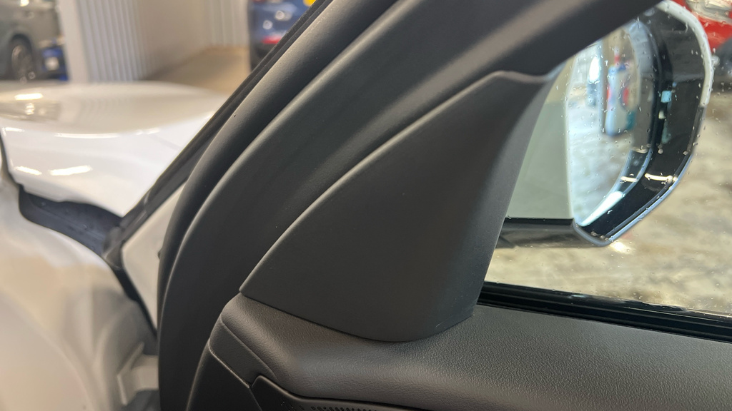BMW i5 Saloon Grey #26