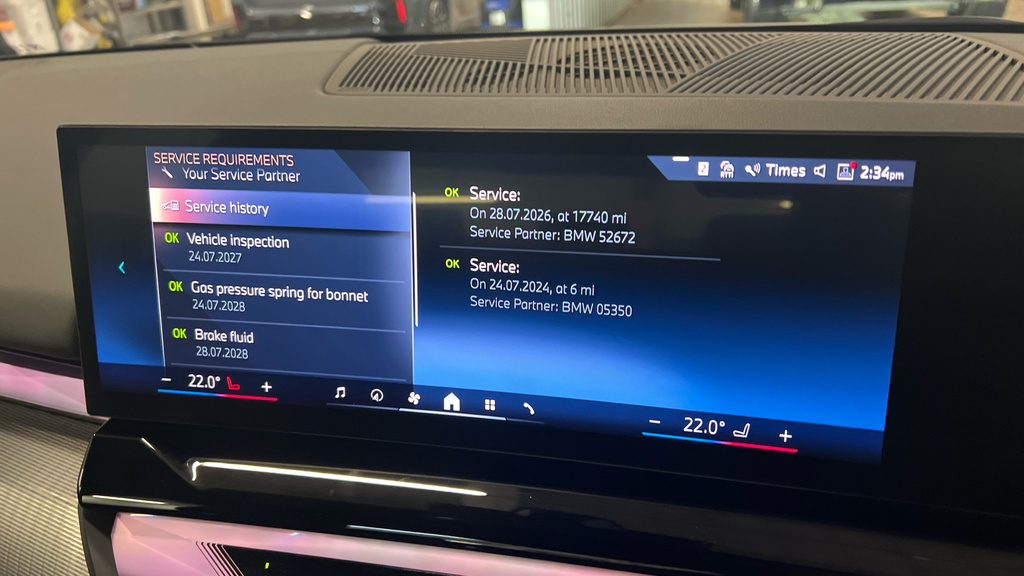 BMW i5 Saloon Grey #31