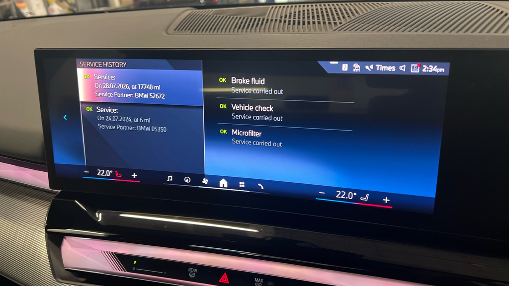 BMW i5 Saloon Grey #32