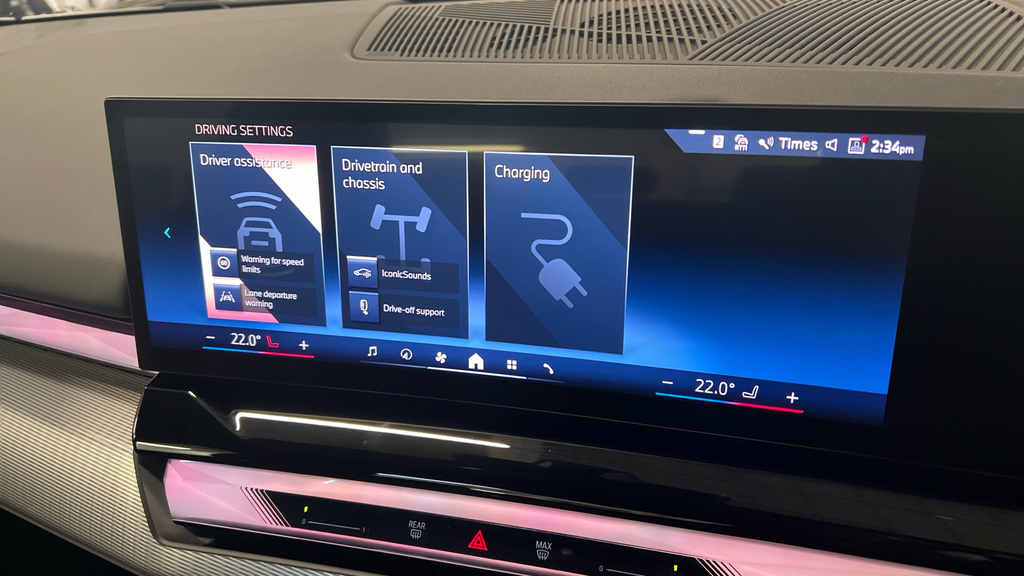 BMW i5 Saloon Grey #47