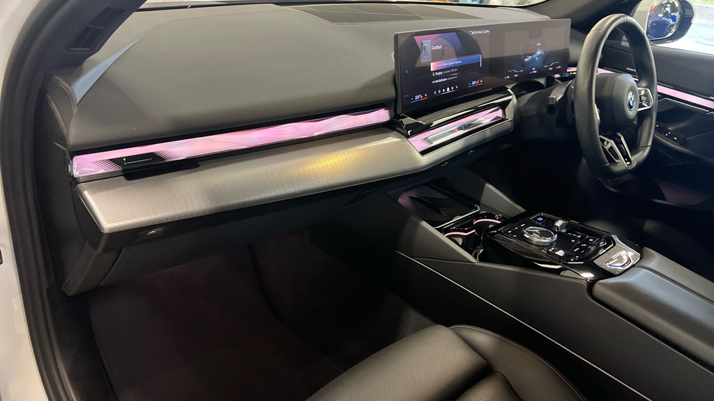 BMW i5 Saloon Grey #11