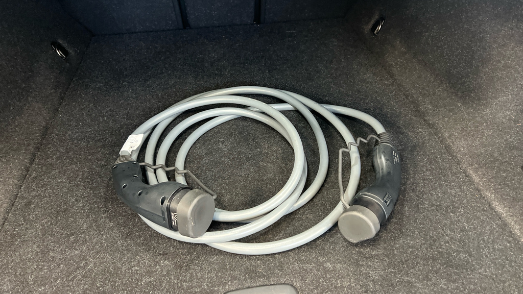 BMW i5 Saloon Grey #33