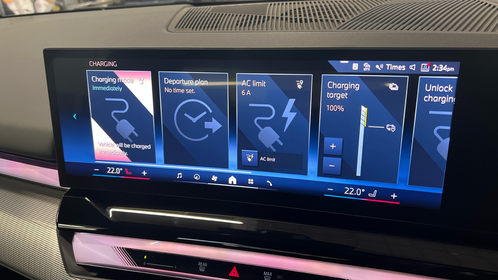 BMW i5 Saloon Grey #50
