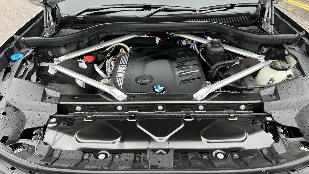 BMW X7 Xdrive M60i Step Grey #24