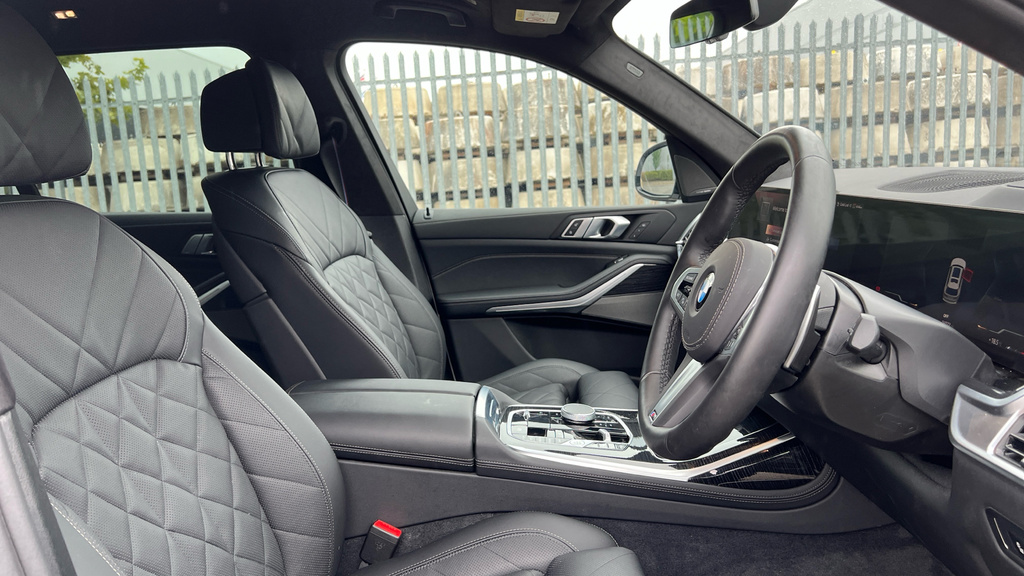 BMW X7 Xdrive M60i Step Grey #16