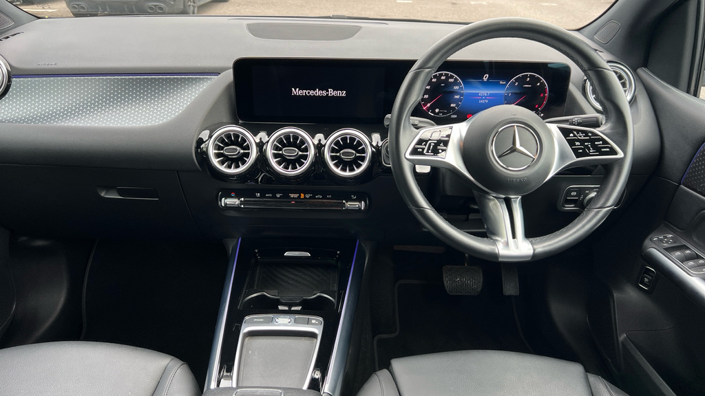 Mercedes-Benz B Class Hatchback White #14