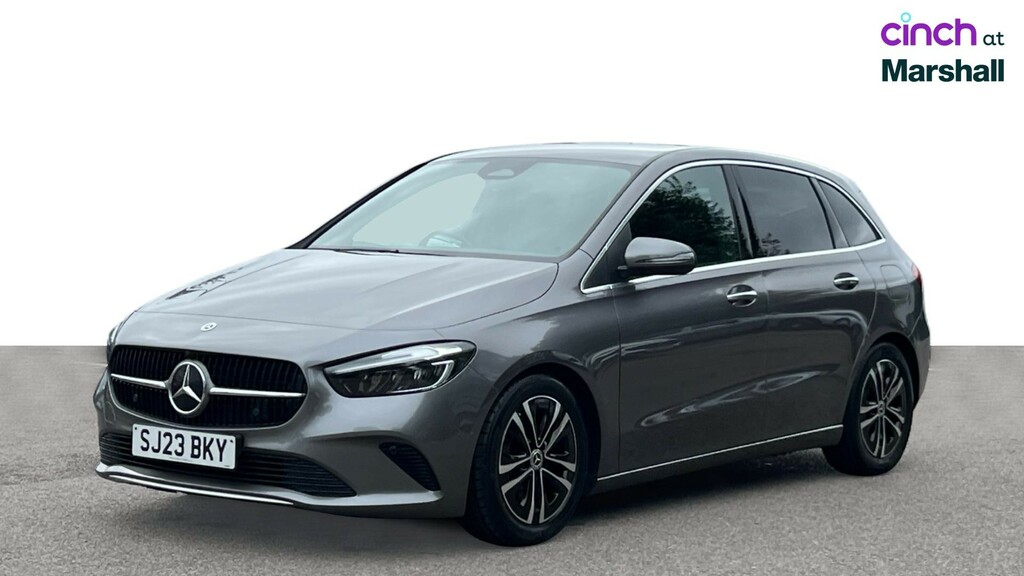 Mercedes-Benz B Class Hatchback White #7