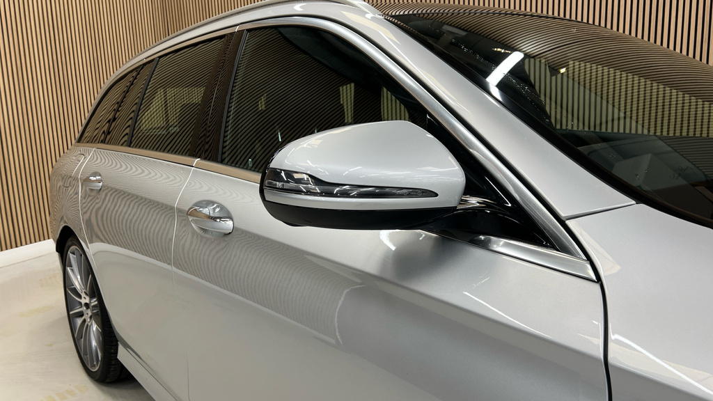 Mercedes-Benz E Class Amg Line Silver #34