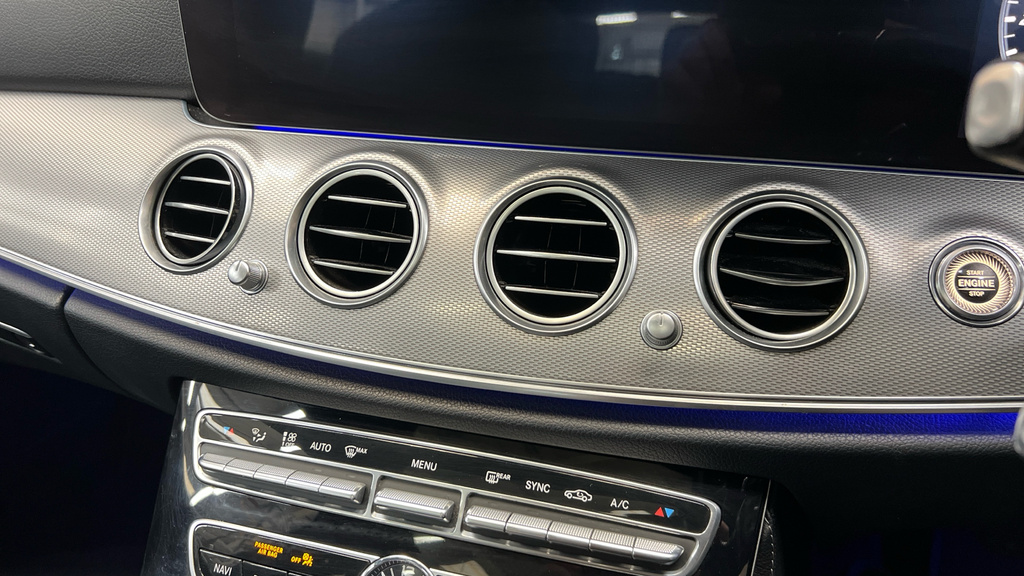 Mercedes-Benz E Class Amg Line Silver #37