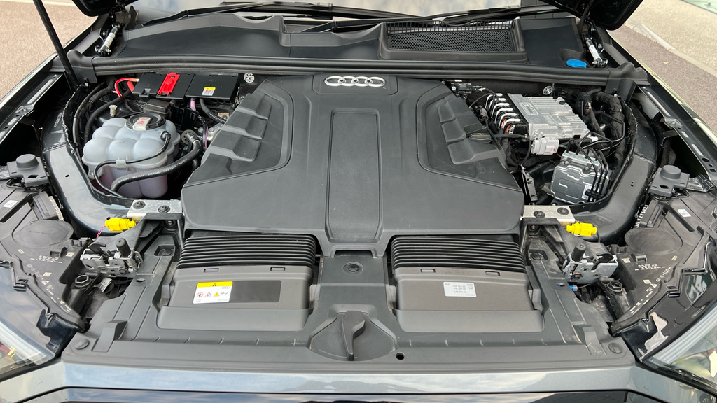 Audi Q7 Tdi V6 45 S Black #26