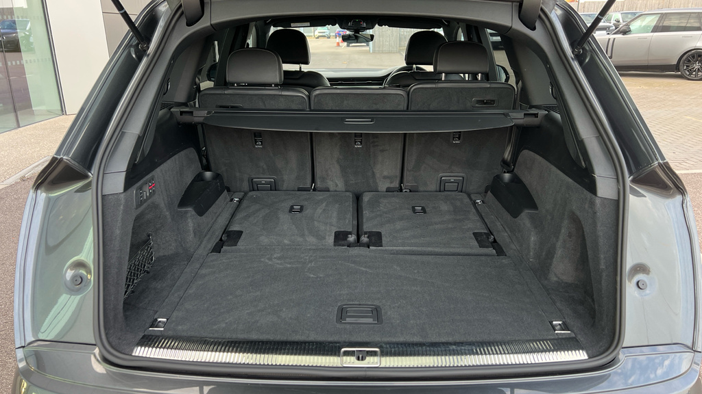 Audi Q7 Tdi V6 45 S Black #25