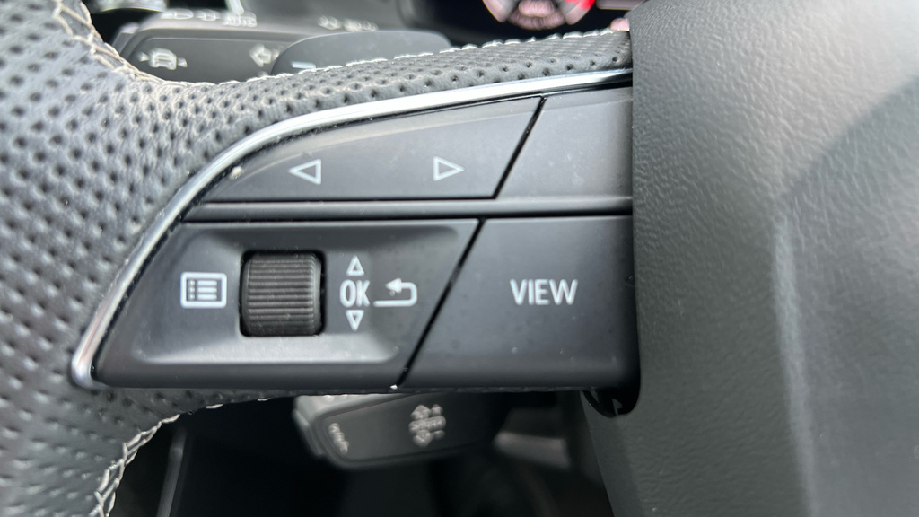 Audi Q7 Tdi V6 45 S Black #35
